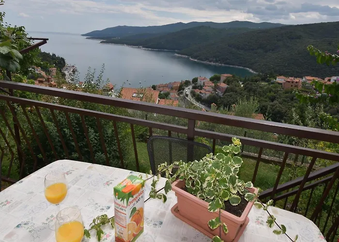 Cozy Near Appartamento