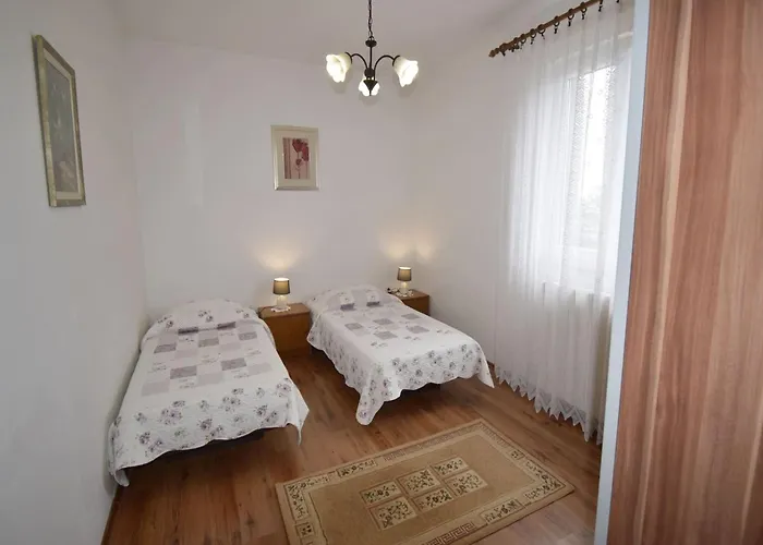 Cozy Near Appartamento